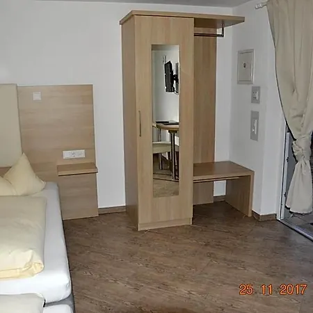 Mezzero Bed and breakfast 3*